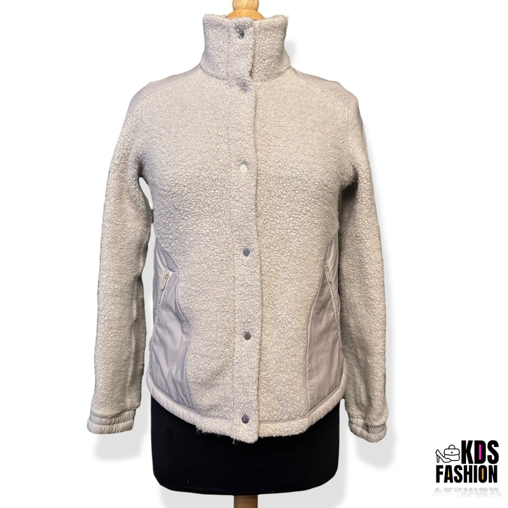 Lululemon Women’s Fleece Button Front Jacket 6